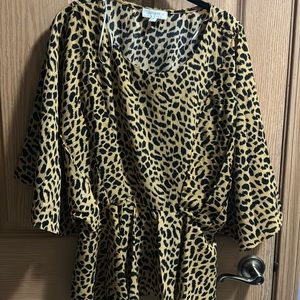 NWOT BOUTIQUE BLOUSE